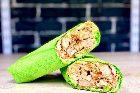 Шаурма в чесночном лаваше