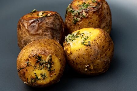 Картофель с ароматным маслом