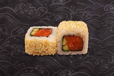 Лосось с огурцом