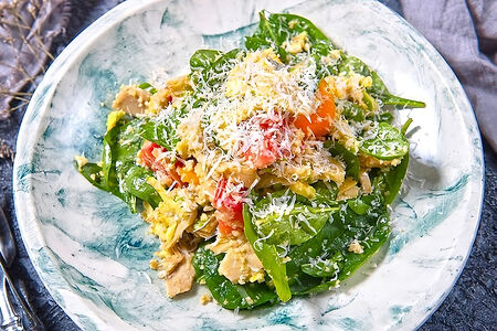 Авокадо с артишоками и пармезаном