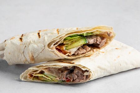 Ролл с бараниной