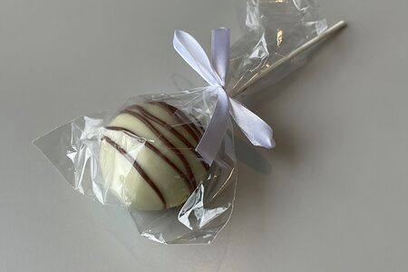 Кейк-попс в белом шоколаде