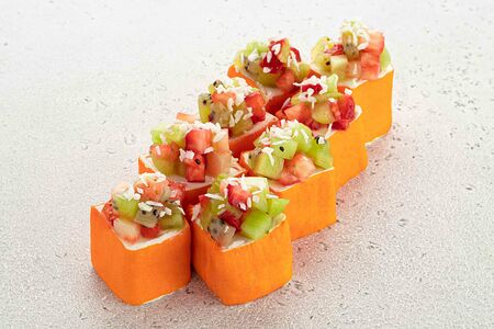 Ролл фруктовый (8 шт)