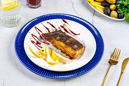 Камбала запеченная