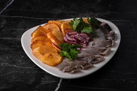 Сельдь с картофелем