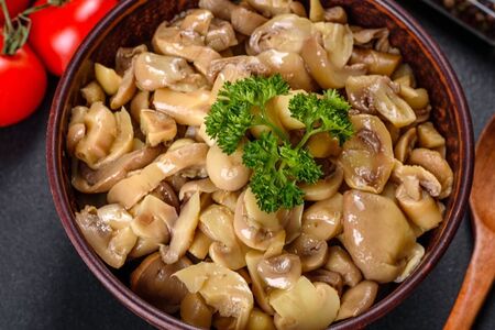 Шампиньоны по-корейски