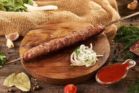 Люля-кебаб с говядиной и бараниной