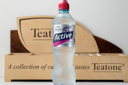 Aqua Minerale Active со вкусом Малина