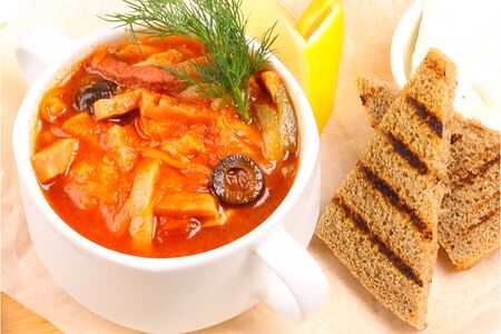 Солянка мясная