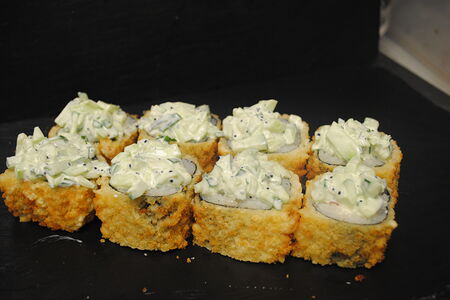 Ролл в темпуре Ямато