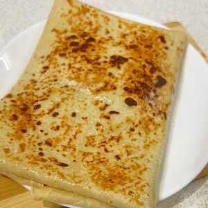 Блин с ветчиной, сыром, грибами и маринованным огурцом