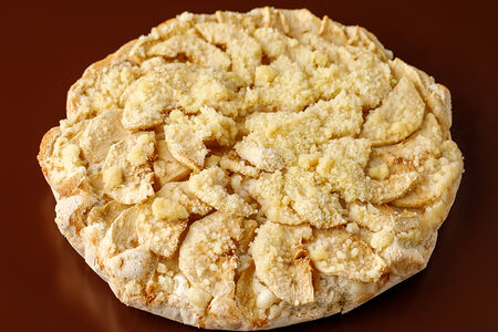 Пирог фирменный с яблоками