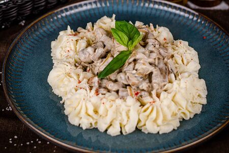 Бефстроганов из говядины