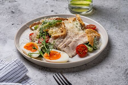 Цезарь с куриной грудкой