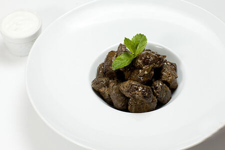 Долма в винoградных листьях