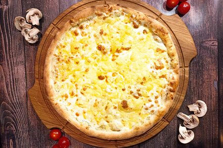 Сырная пицца