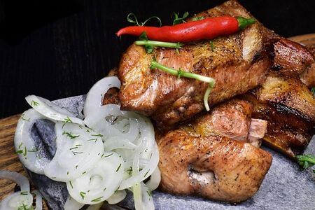 Шашлык из cвинoго ошейка