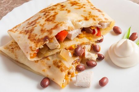 Блин курица и фасоль