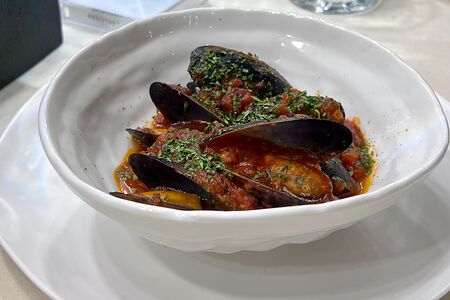 Мидии Саганаки