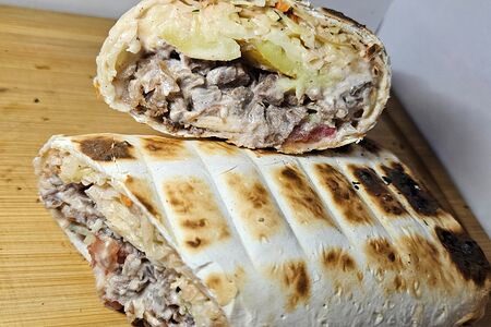 Шаурма из говядины с молодым картофелем