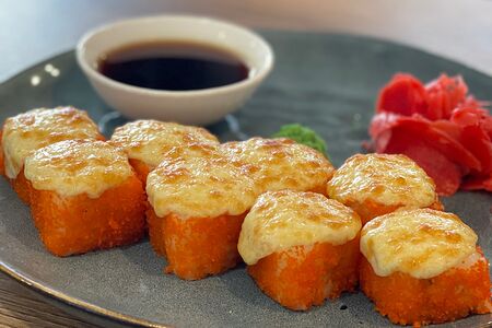 Запеченная Калифорния с крабом