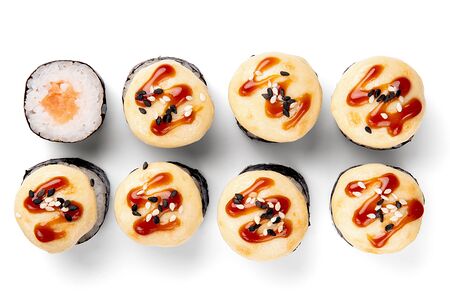 Запечённый мини ролл с лососем