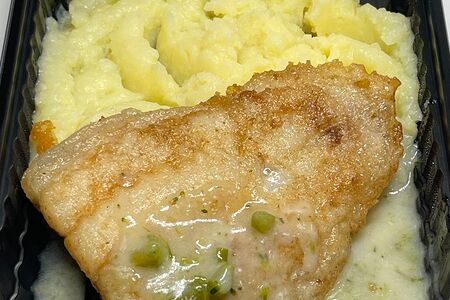 Морской язык с соусом из брокколи