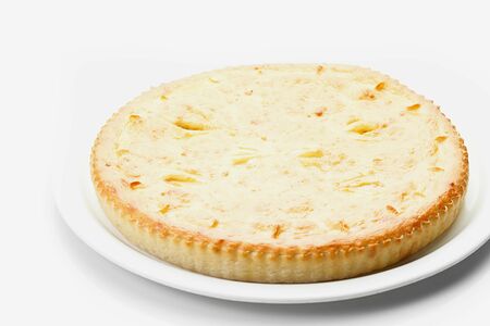 Пирог с рыбой и луком