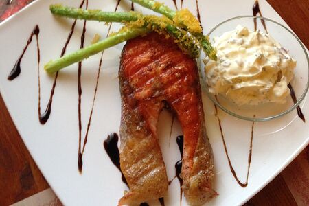 Стейк из лосося