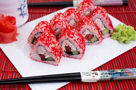 Ролл фирменный Сакура