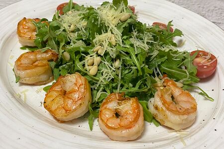 Руккола с креветками