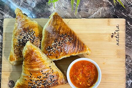 Самса треугольная с курицей