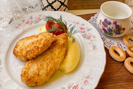 Рыбные котлеты с картофельным пюре