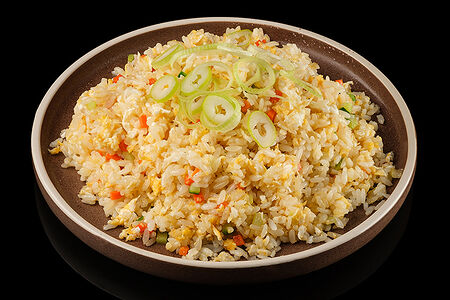 Рис с овощами и яйцом