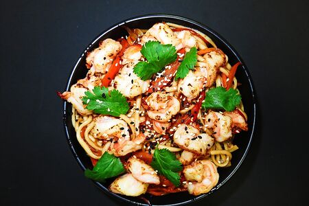 Удон с креветками