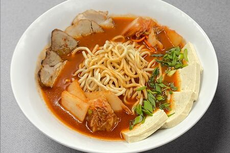 Гигант Кимчи Рамен