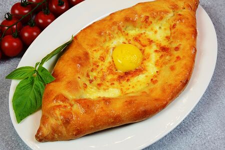 Хачапури по-аджарски