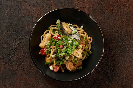 Лапша с морепродуктами