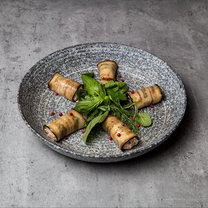 Рулетики из баклажана