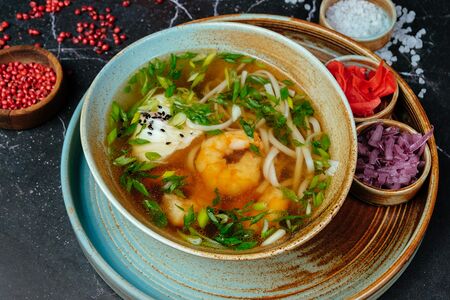 Рамен с креветкой