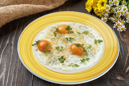 Яичница из трех яиц