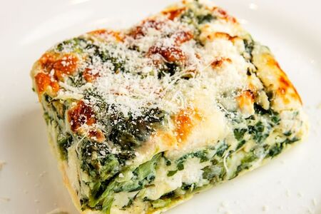 Лазанья с курицей и грибами