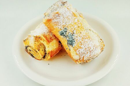 Рулетик с маком