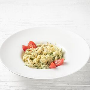 Домашняя паста с курицей и шпинатом