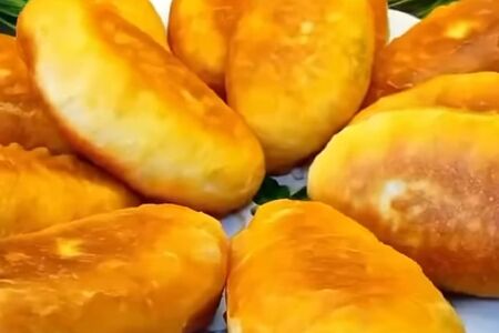 Пирожок с мясом