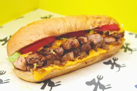 Чизстейк чикен-чиз