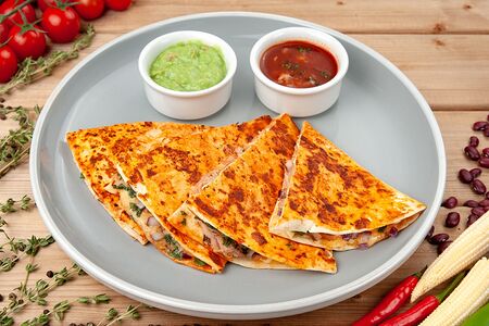 Кесадилья с курицей