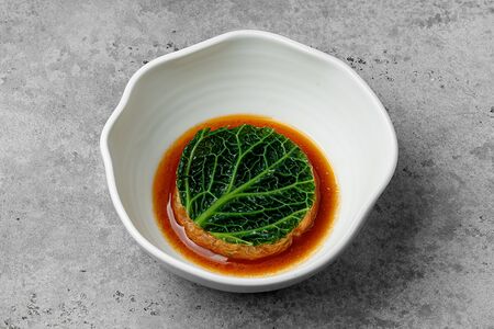 Тартар из лосося и томатным понзу