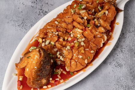 Карп в кисло-сладком соусе