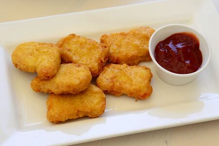Куриные наггетсы